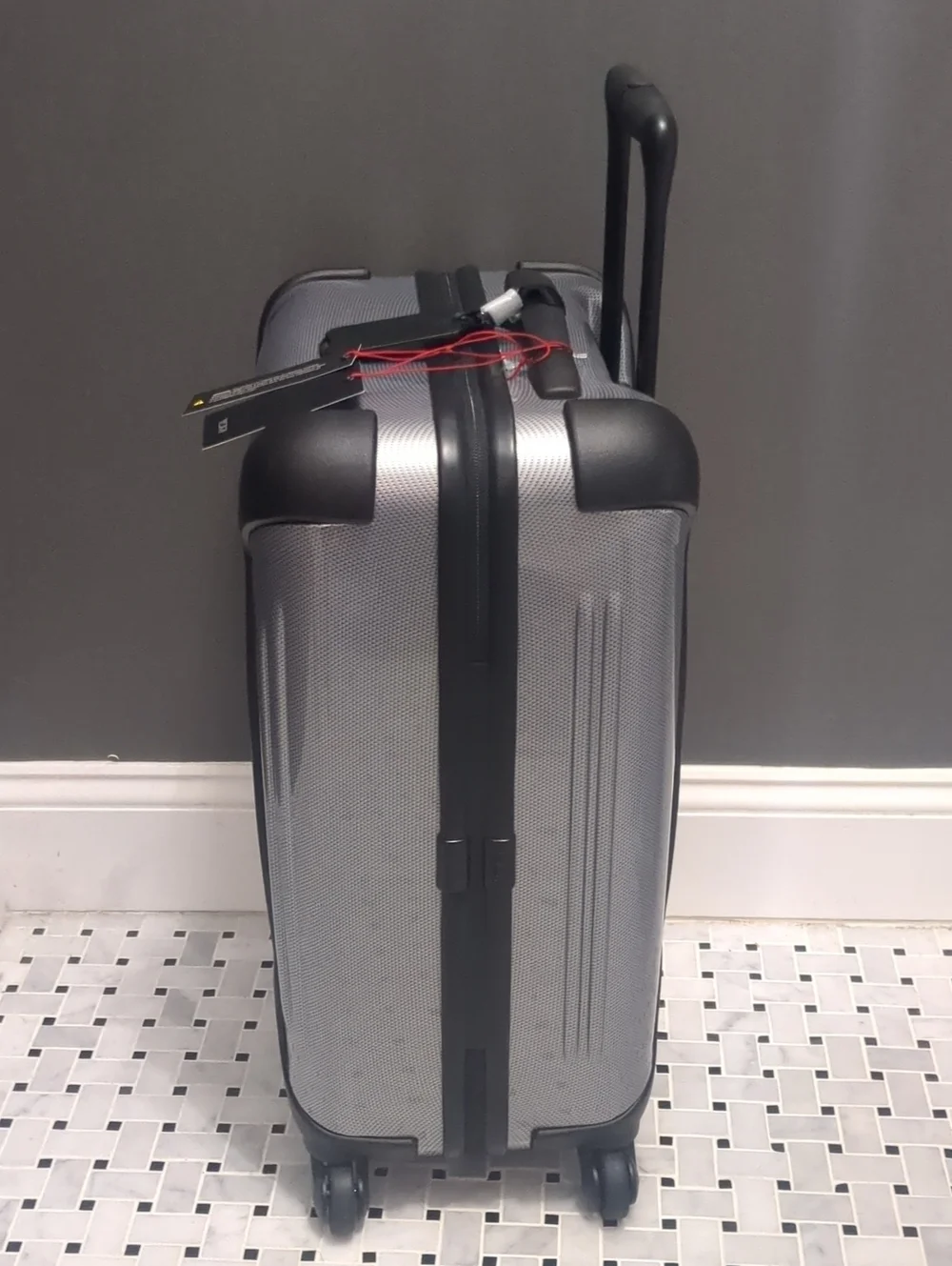 TUMI Vapor International 22